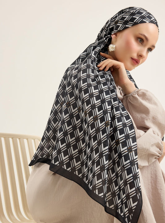Black White Geometric Pattern Soft Shawl Tuva